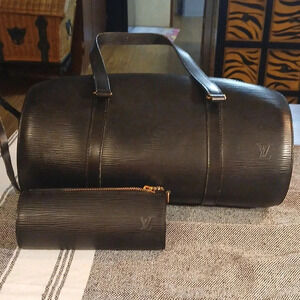 AUTHENTIC LOUIS VUITTON BLACK EPI SET HANDBAG